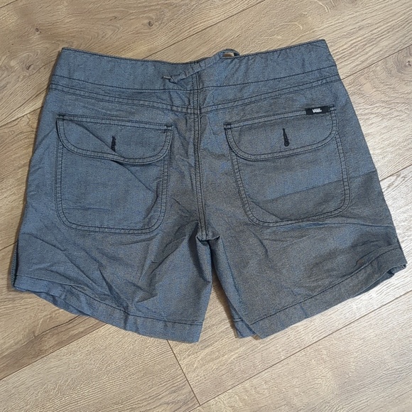 Vans Off The Wall Grey Shorts Juniors Size 5 - Picture 2 of 7